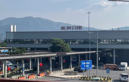 文錦渡海關(guān)保障珍貴文物赴港參展